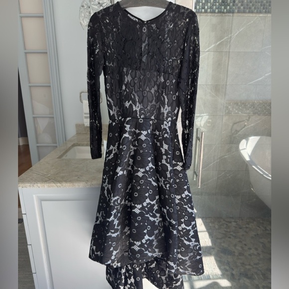 Issue New York Lace Midi Dress Black/White - Picture 7 of 13